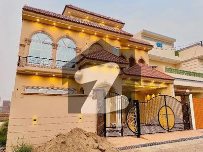 This captivating 10 Marla Spanish Villa is available for sale Pia Colony