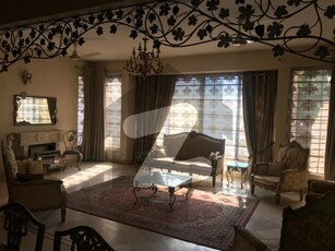 DECENT AND CLOSE END STREET HOUSE AVAILABLE FOR SALE F-11/4 ISLAMABAD F-11/4