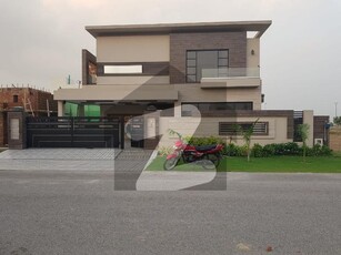 01 KANAL BRAND NEW BEAUTIFUL HOUSE FOR SALE IN DHA PHASE 6. DHA Phase 6