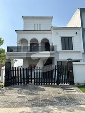 10 Marla Brand New house For Sale And Direct Meeting With Owner In Park View City Lahore. Park View City