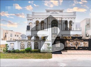 1 KANAL MAZHAR DESIGN ULTRA MODERN BANGALOW FOR SALE NEAR BROADWAY. DHA Phase 8 Block U