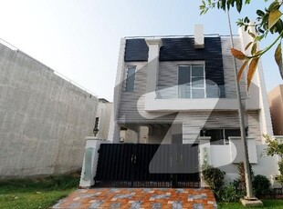 Prime Location House For sale Situated In DHA 9 Town - Block C DHA 9 Town Block C