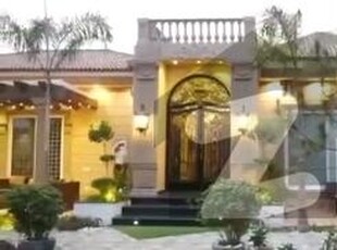 This Is Your Chance To Buy Corner Farm House In Lahore Cantt