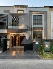 Top Notch 5 Marla Designer Facing Park House Is Availabe For For Sale In AA Block, Bahria Town Block AA