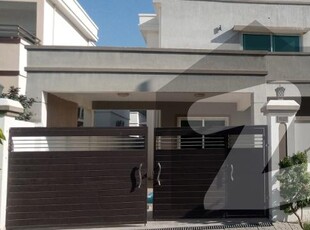 West Open Well Maintained House Available For Sale With Double Kitchen Falcon Complex New Malir