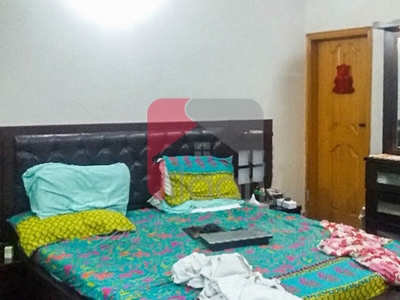 900 ( sq.ft ) apartment for sale ( third floor ) in Shaheen Apartments, Block 3, Gulshan-e-iqbal, Karachi