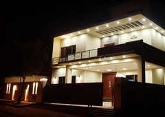 11 Marla House for Rent in Lahore