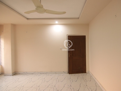 5 Marla Flat for Sale In Canal Villas, Faisalabad