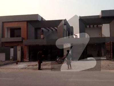 1 Kanal 2-Douplex House New Constructed In Block A On 60ft Wide Road B-17