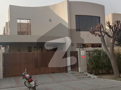 1 kanal beautiful house available for rent in DHA DHA Phase 5