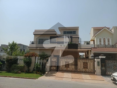 1 KANAL DAZZLING HOUSE FOR SALE IN DHA PHASE 8 EX PARK VIEW DHA Phase 8 Ex Park View