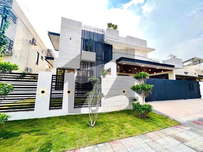 1 Kanal Luxurious House Near Mc'Donalds Central Park At DHA 2 DHA Defence Phase 2