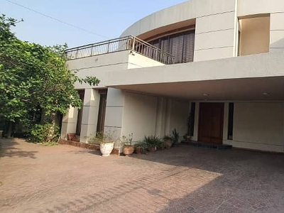 1 Kanal Slightly Use Home At Prime Location Is Available For Sale In Dha Phase 4 Lahore