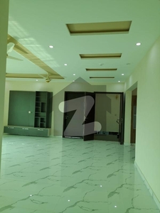1 KANAL UPER PORTION AVAILABLE FOR RENT IN DHA PHASE 7 DHA Phase 7