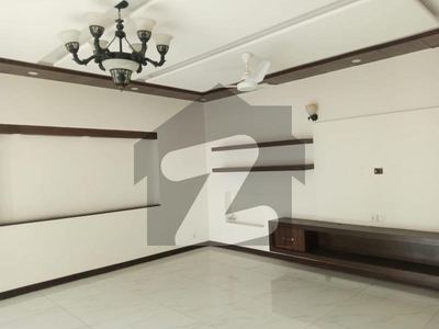 1 Kanal Upper Portion Available For Rent in DHA Phase 1 lahore DHA Phase 1