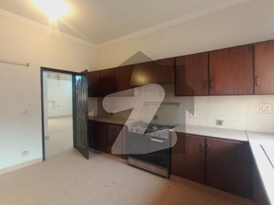 1 Kanal Upper Portion For Rent In DHA Lahore Phase 4 Block DD DHA Phase 4