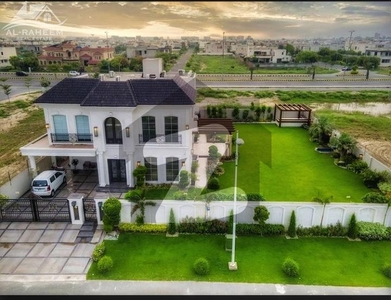 1 KANAL WHITE VICTORIAN BUNGALOW WITH 1 KANAL LAWN FOR SALE NEAR TO RAYA. DHA Phase 7