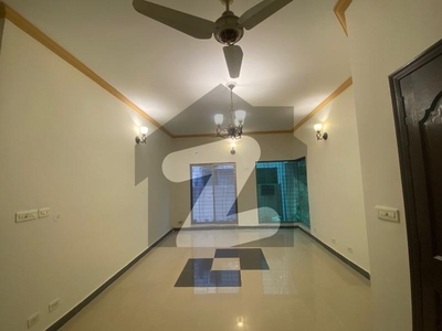 10 Marla 3 bed Good Condition Hot Location House For Sale Askari 11