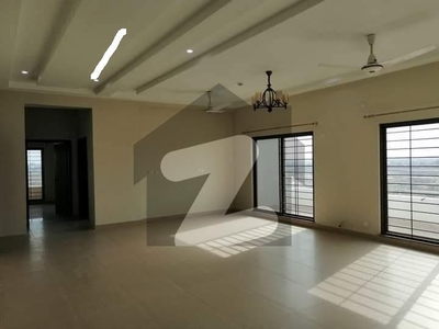 10 MARLA 3 BEDROOMS APARTMENT AVAILABLE FOR SALE Askari 11
