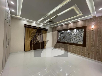 10 Marla Brand New Lower Portion For Rent In Park View City Lahore Park View City