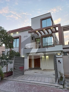 10 Marla House Available For Rent In Overseas B Bahria Town Lahore Bahria Town Overseas B