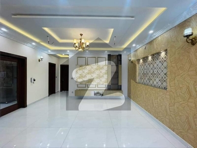 10 marla house for rent in Bahria town Bahria Town