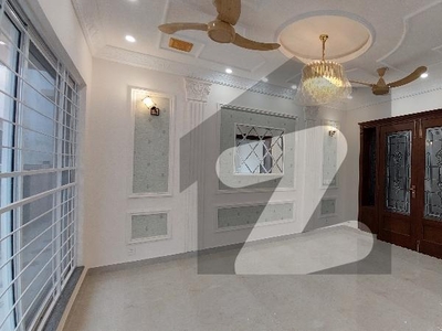10 Marla House For Sale BahriaTown Lahore Bahria Town Sector C
