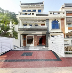 10 Marla House For Sale in G-13 Islamabad G-13
