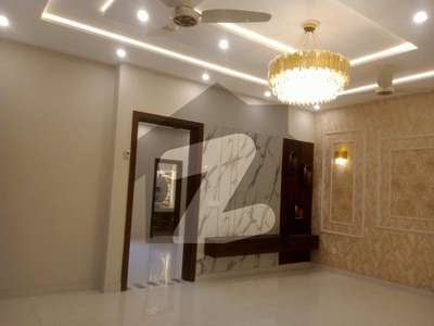 10 MARLA LIKE A BRAND NEW LUXARY FULL HOUSE FOR RENT INGULBAHAR BLOCK BAHRIA TOWN LAHORE Bahria Town Gulbahar Block