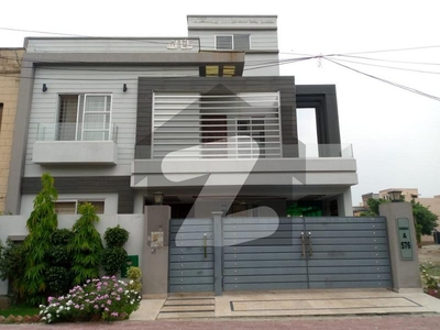 10 MARLA LIKE BRAND NEW UPPER PORTION FOR RENT IN OVERSEAS A BLOCK BAHRIA TOWN LAHORE Bahria Town Overseas A