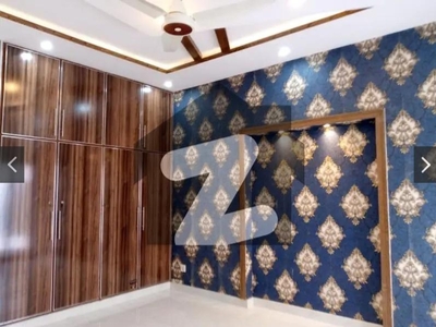 10 MARLA LIKE NEW UPPER PORTION AVAILEBAL FOR RENT IN BAHRIA TOWN LAHORE Bahria Town Overseas A