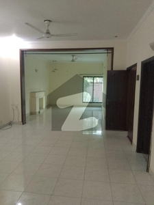 10 Marla Lower Portion For Rent DHA Phase 8 Lahore DHA Phase 8 Block R