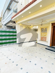 10 Marla Modern Design House Available For sale DHA Phase 6 Block A