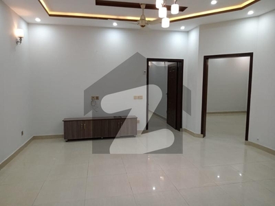 10 Marla portion for rent in jasmine block Bahria Town