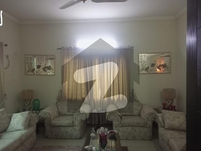 16 MARLA 4 BEDROOMS HOUSE AVAILABLE FOR SALE Askari 11 Sector B