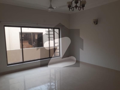 17 Marla 05 bedrooms house is available for rent in askari 10 sector F Lahore Askari 10 Sector F