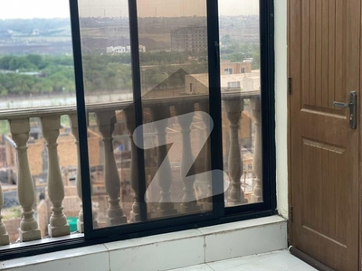 2 BED APARTMENT AVAILABLE FOR RENT IN GULBERG Gulberg Greens