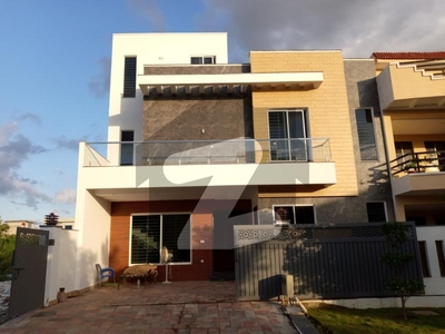 272 Sq Yard Brand New Luxury House For Sale D-12
