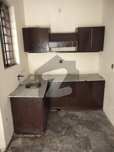 3 Marla 1st Floor Portion For Rent Ghauri Town Phase 4A