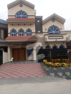 35x70 (10Marla)Brand New Modren Luxury solid House Available For sale in G_13 Front open Rent value 2.5lakh G-13