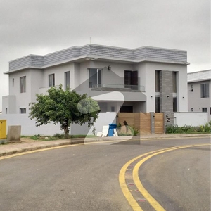 4 Bed DDL 272sq yd Villa FOR SALE. Top Heighted Location near. Bahria Town Precinct 1
