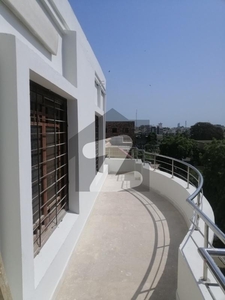 4 Bed DDL ,Penthouse With Roof For Sale 3rd Floor, 2650 Sq Ft + 2500 Sq Ft PECHS Block 2