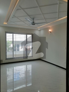 40x80 (14Marla)House Available For sale in G_13 Rent value 3 Lakh G-13