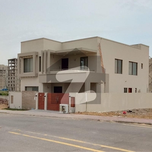 5 Bed DDL 500 Sq Yd Villa FOR SALE. All Amenities Nearby Including MOSQUE, General Store & Parks Bahria Town Precinct 4