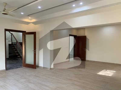 5 Beds 1 Kanal Full House For Rent In Ex Park View DHA Phase 8 Airport Road Lahore. DHA Phase 8 Ex Park View