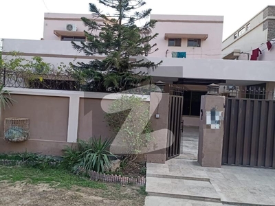 5 Beds 1 Kanal Good Location House For Sale In Ex Air Avenue DHA Phase 8 Lahore DHA Phase 8 Ex Air Avenue