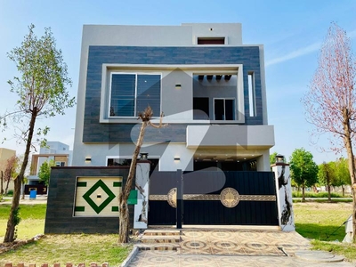 5 MARLA BRAND NEW HOUSE FOR SALE IN VERY REASONABLE PRICE Bahria Orchard