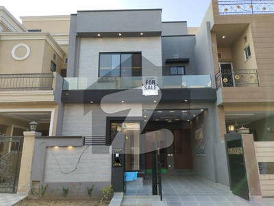 5 Marla Brand New Modern House For Sale At Hot Location Near To Park & Commercial Lake City Sector M-7