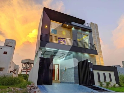 5 Marla Brand New Ultra Modern Design House For Sale On 40 Feet Road Near To Park DHA 11 Rahbar Phase 2