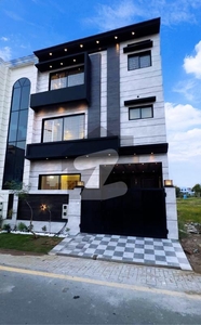 5 MARLA NEW TRIPLE STORY HOUSE FOR SALE Wapda Town Phase 1